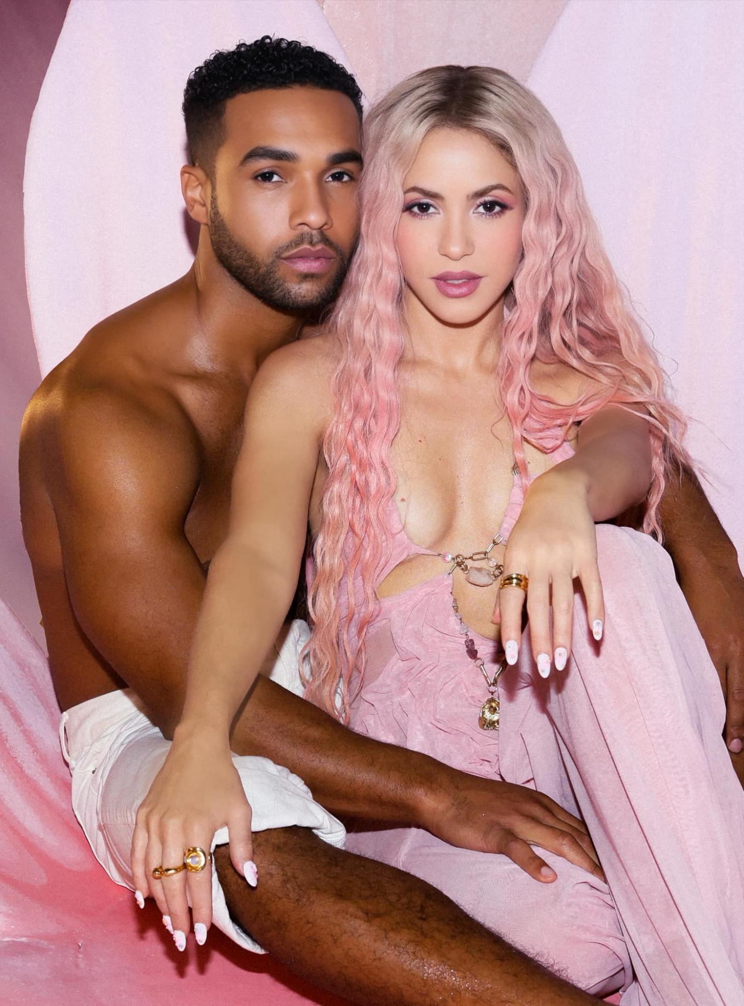 $!Especulan posible romance entre Shakira y el actor Lucien Laviscount