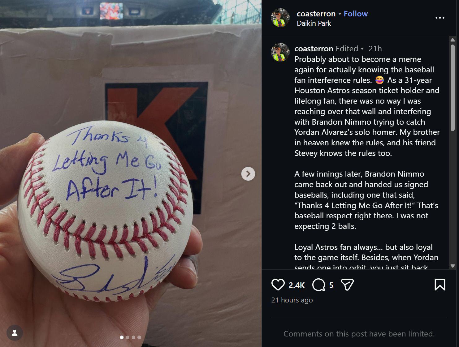 $!Nimmo obsequia pelotas a fanáticos de Astros por no intervenir en el robo de jonrón