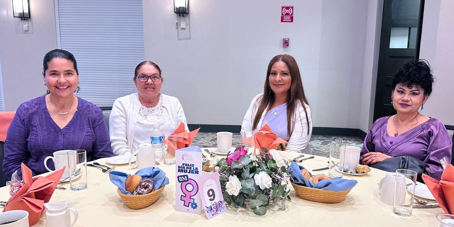 $!Las invitadas compartieron un momento especial organizado por la Fundación Letty Coppel en reconocimiento a la labor de las mujeres.