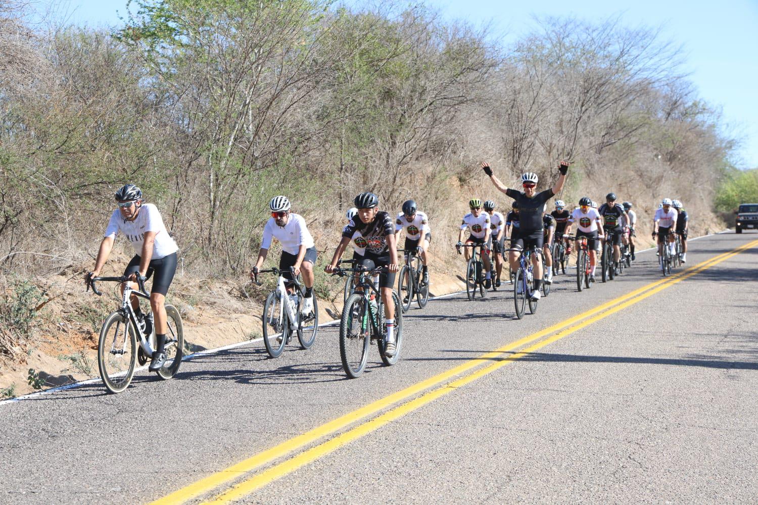 $!Mazatlán pedalea: más de mil ciclistas en Pueblos y Paisajes 2026
