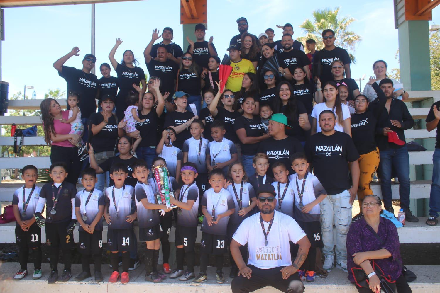 $!Ahome se corona campeón del Torneo Estatal Infantil Chupones; Mazatlán es subcampeón