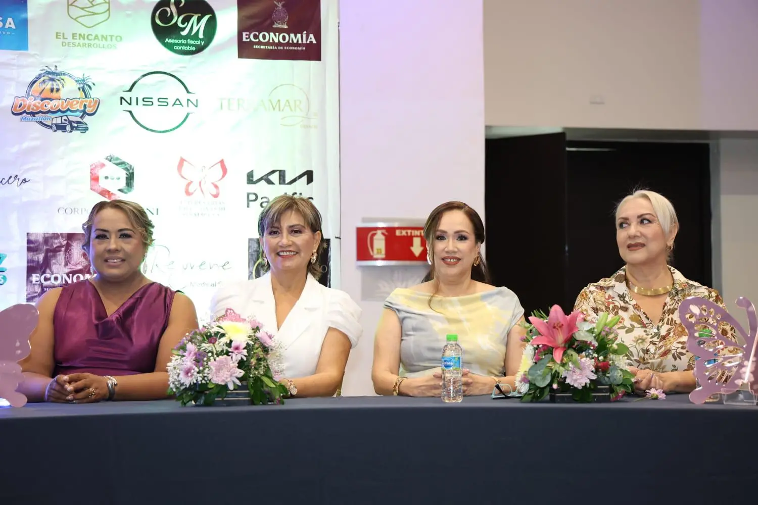 $!Reconocen a mujeres líderes en Mazatlán durante el Galardón Empresarial y Preseas al Mérito 2026