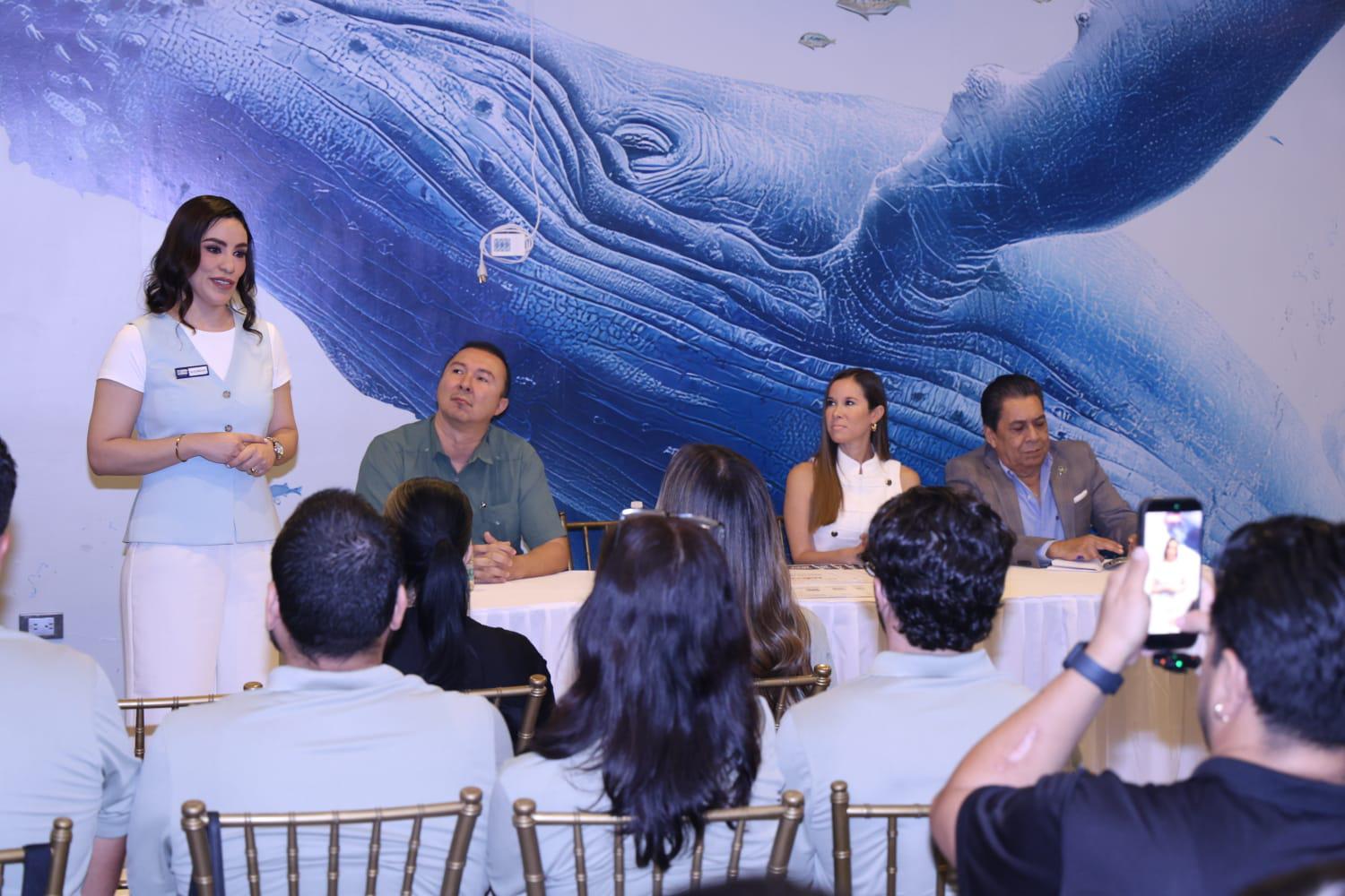 $!Entrega Sectur Sinaloa reconocimientos y certificaciones al sector turístico de Mazatlán