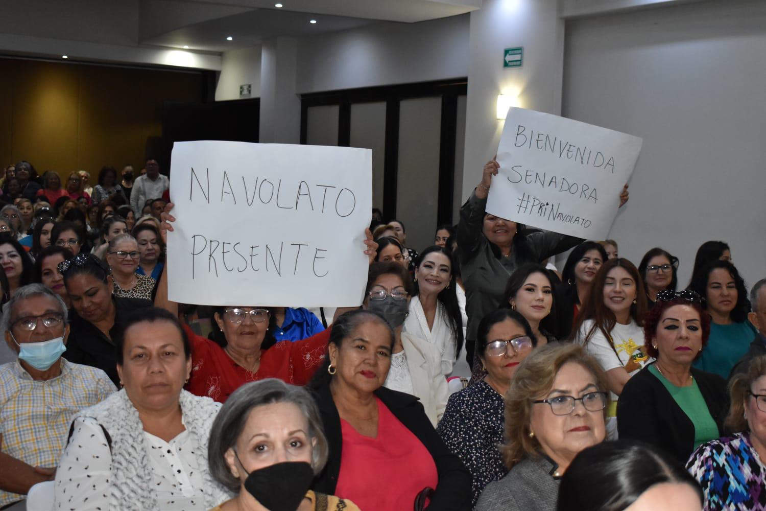 $!Beatriz Paredes da a conocer propuestas en diálogo con mujeres en Culiacán