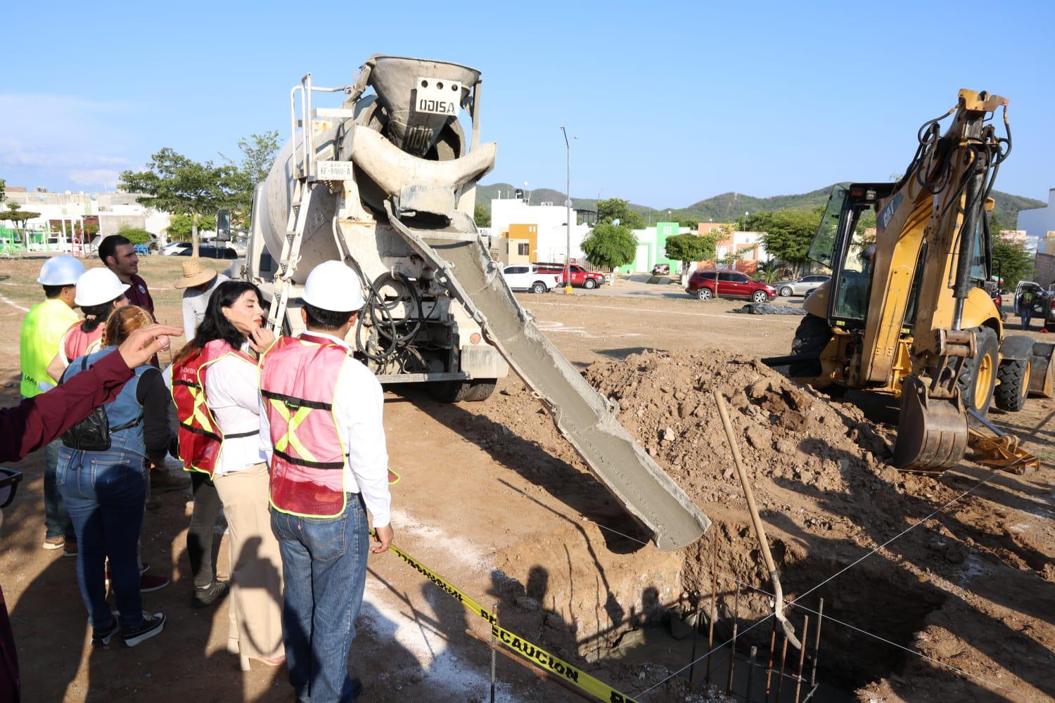 $!Inician construcción del Centro Comunitario ‘México Imparable’ en Mazatlán