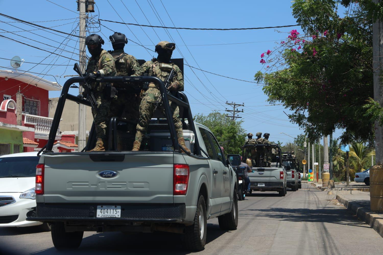 $!Un convoy de la Marina partió de Mazatlán como refuerzo hacia el sur de Sinaloa.