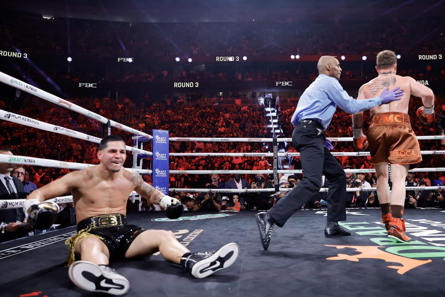 $!Se le escapa el nocaut, pero ‘Canelo’ Álvarez vence con jerarquía a Édgar Berlanga