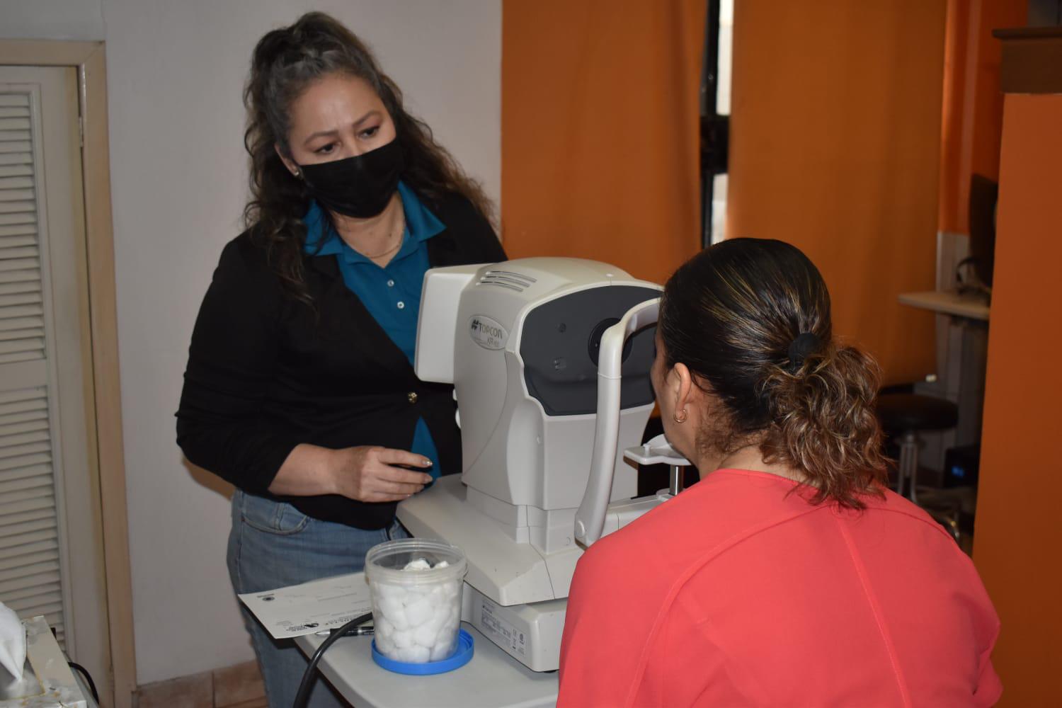 $!Otorgarán a bajo costo cirugías de cataratas en Culiacán