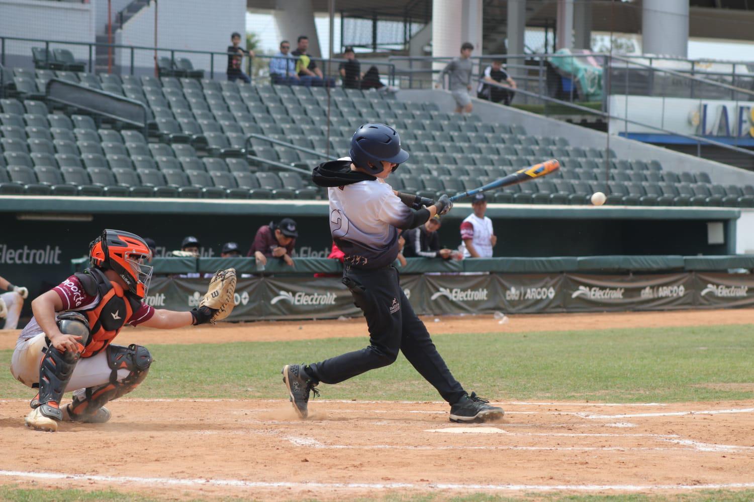 $!Dobletea Mazatlán, en el arranque del beisbol del estatal de los Juegos Conade