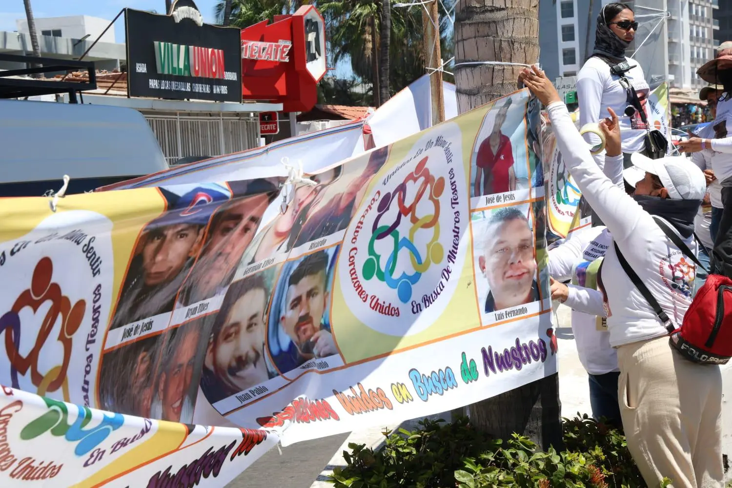 $!Colectivo de Jalisco busca a sus desaparecidos en Mazatlán con jornadas de difusión y ‘búsqueda en vida’