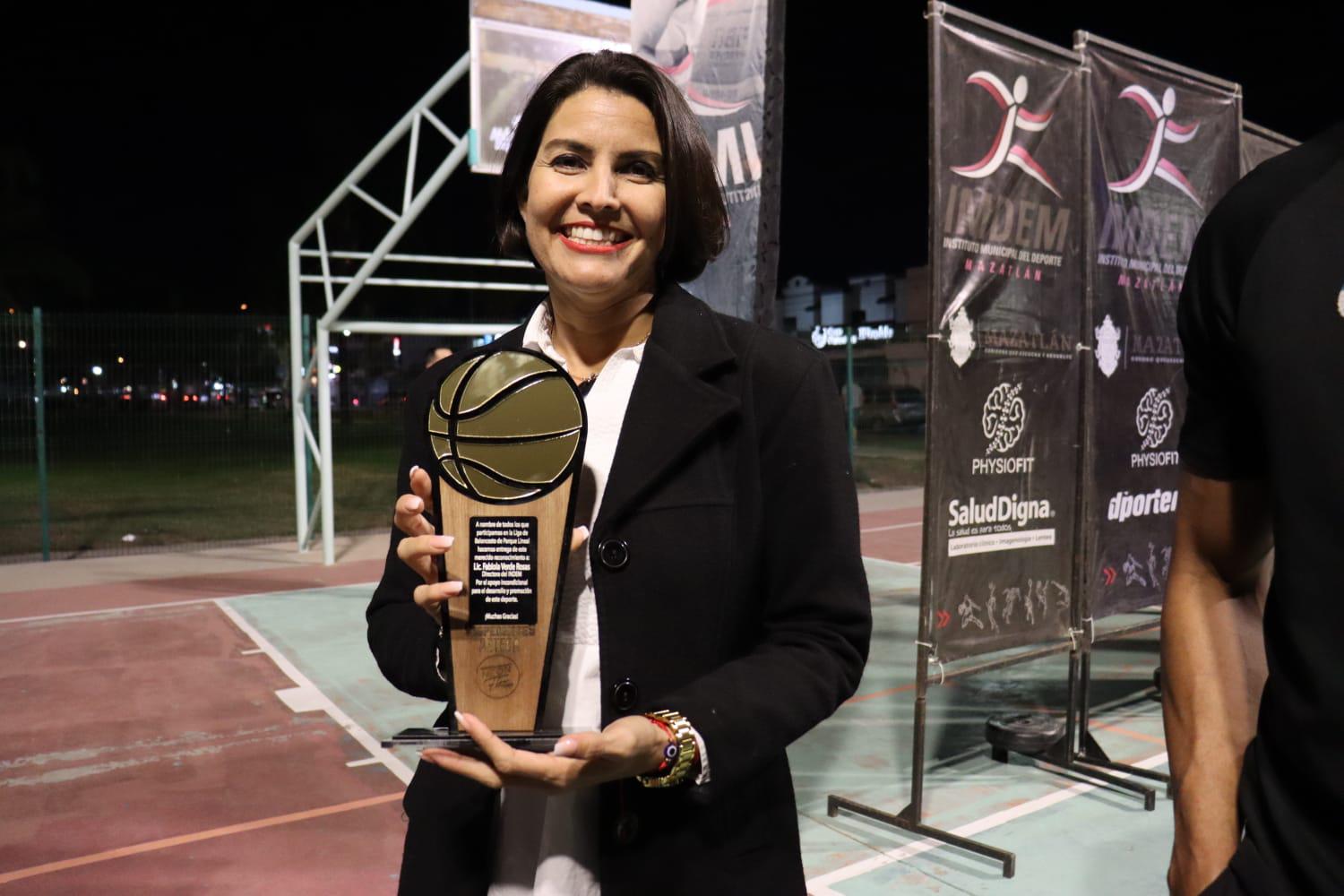 $!Abre nueva temporada la Liga de Baloncesto del Parque Lineal