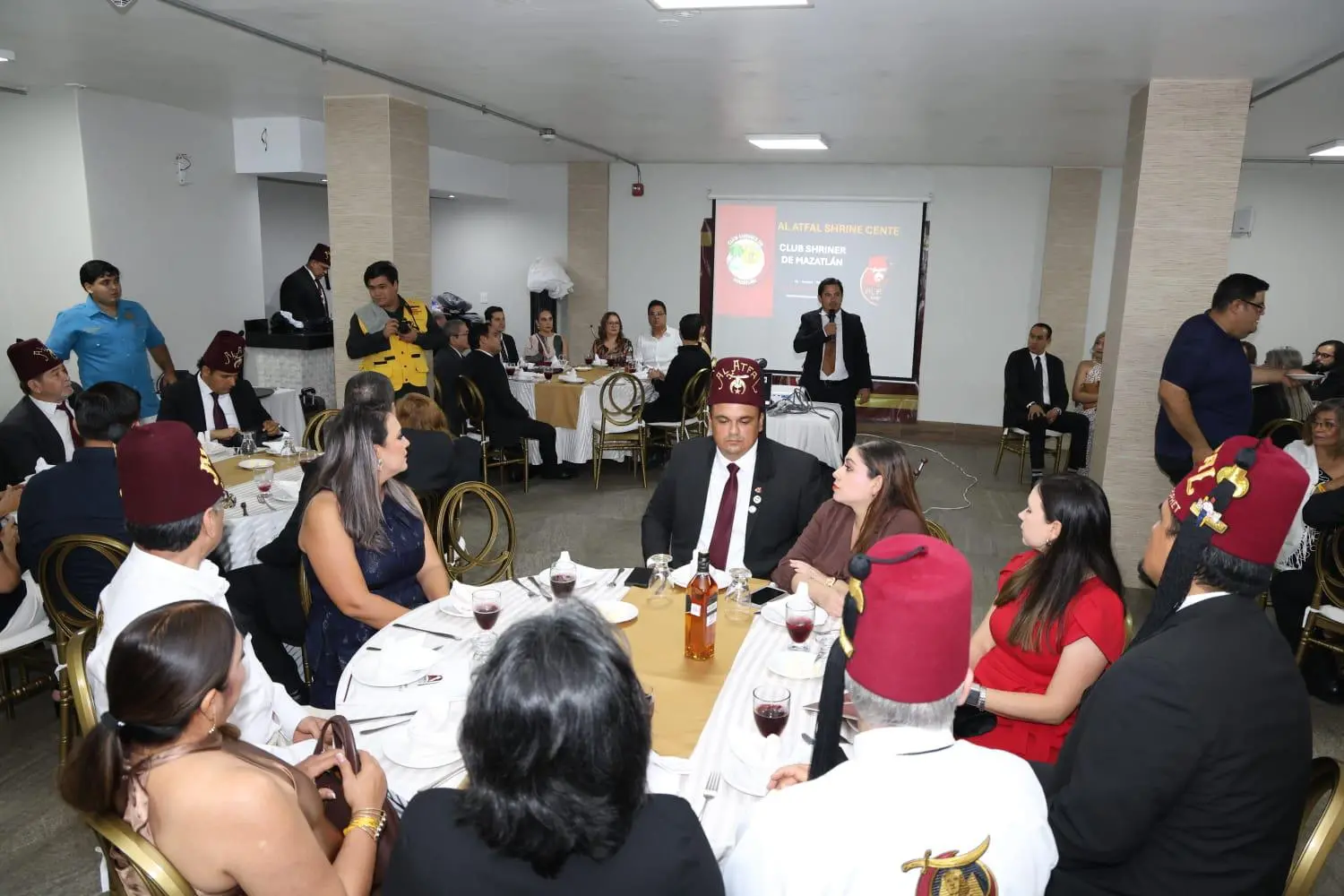 $!Club Shriner de Mazatlán suma 7 nuevos miembros para fortalecer su labor filantrópica