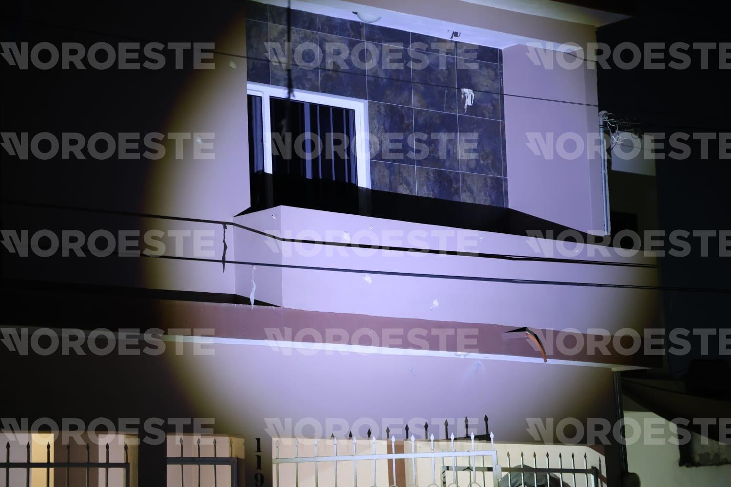 $!Balean casa de policía municipal activo en Valle del Ejido, en Mazatlán; no reportan lesionados