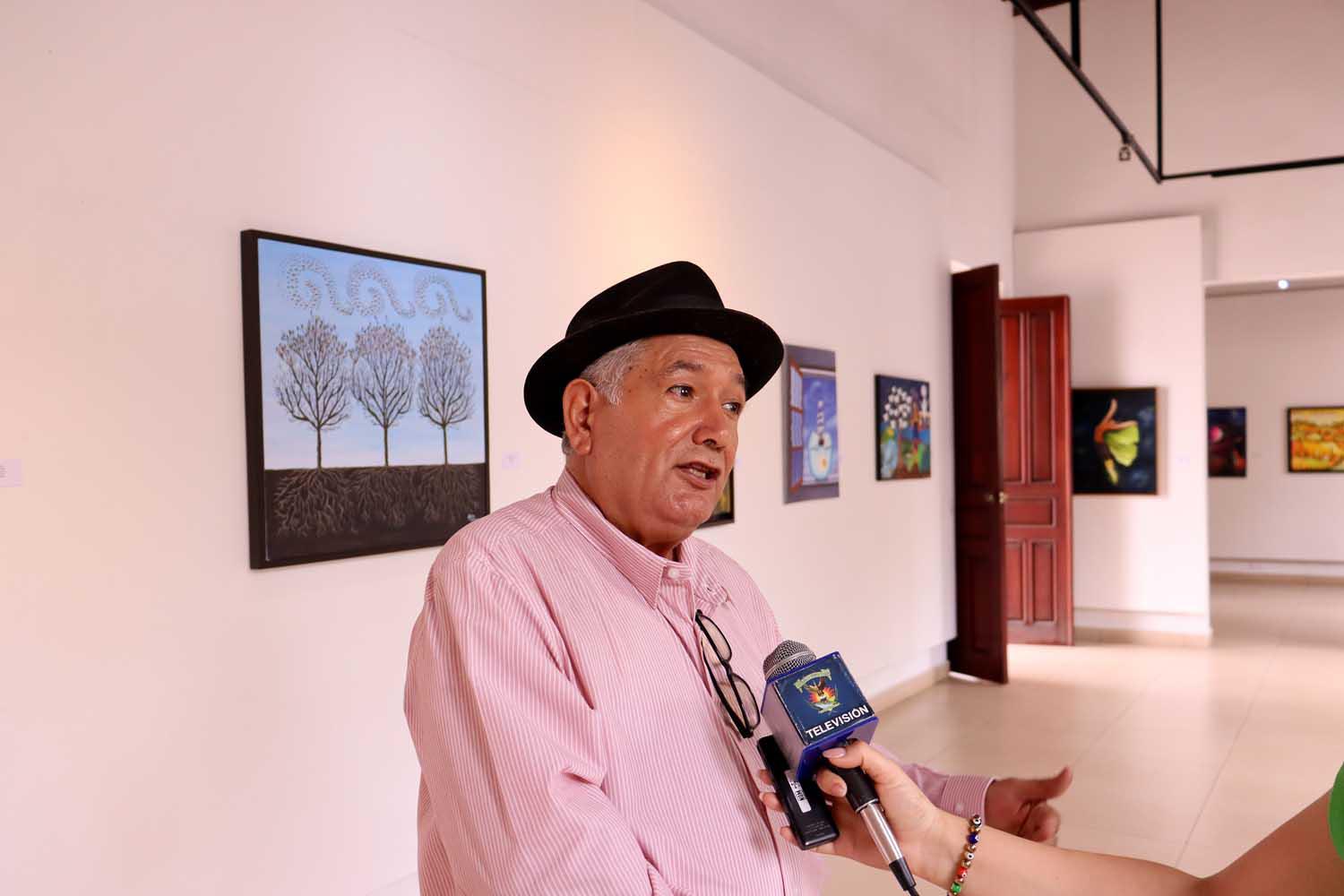 $!El artista visual sinaloense ha llevado su obra a distintos países del extranjero.