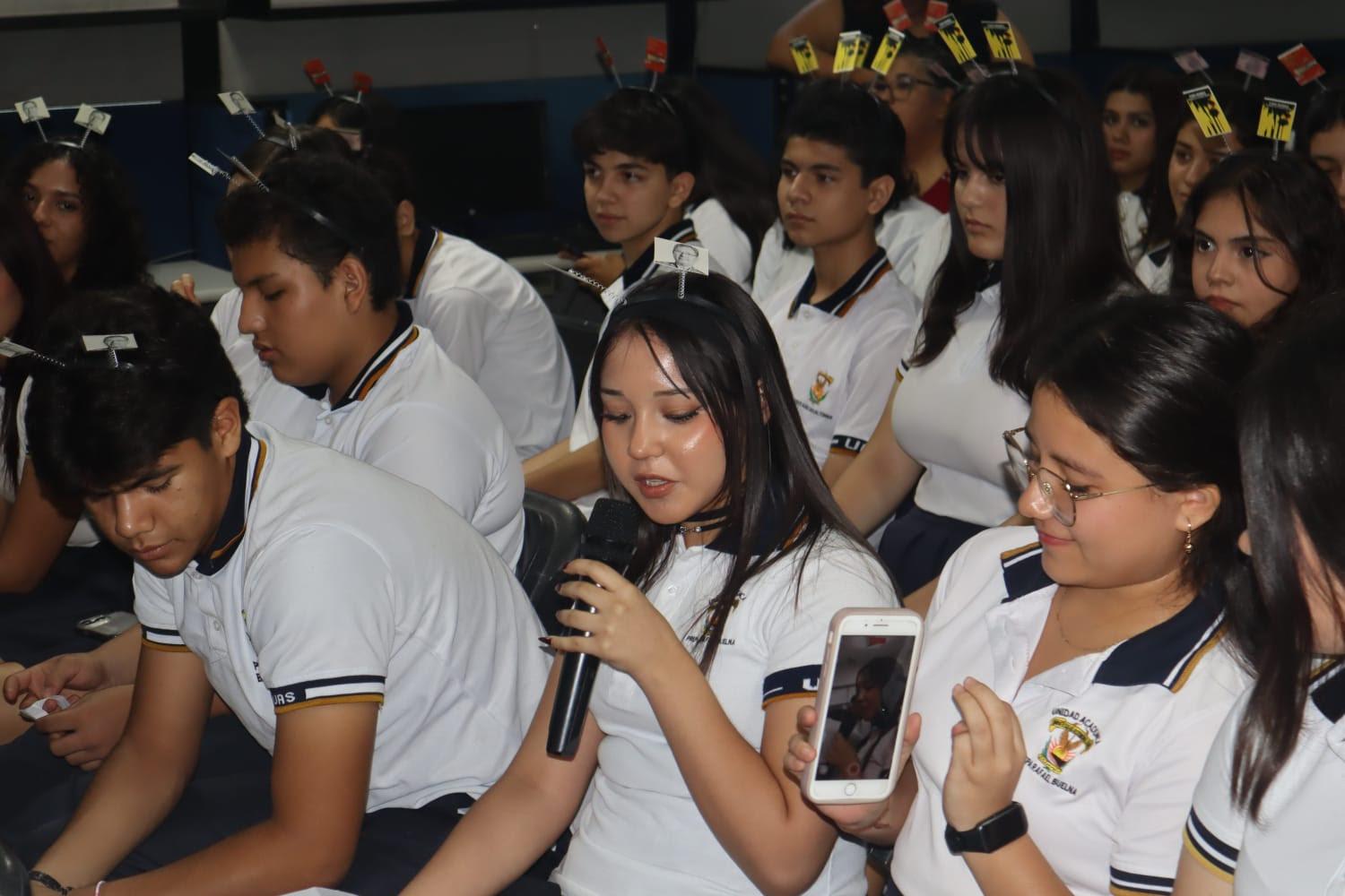 $!Los alumnos se estuvieron muy participativos con preguntas.