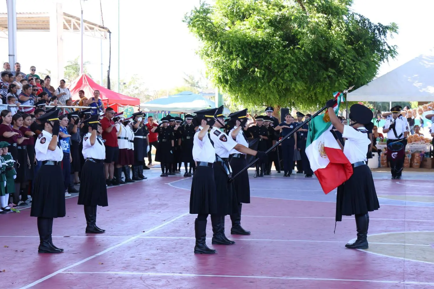 $!Mazatlán recibe a más de 50 escoltas y bandas en Encuentro Nacional Perla del Pacífico