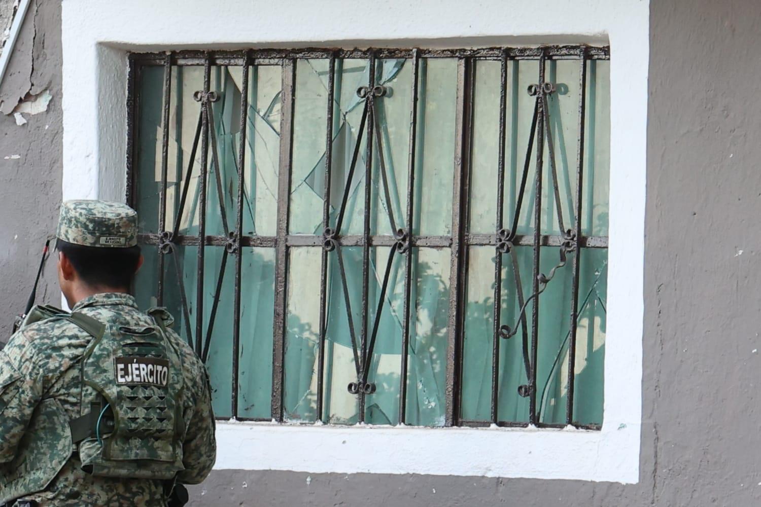 $!Arrojan explosivo en una vivienda de la colonia Díaz Ordaz, en Mazatlán; no hay lesionados
