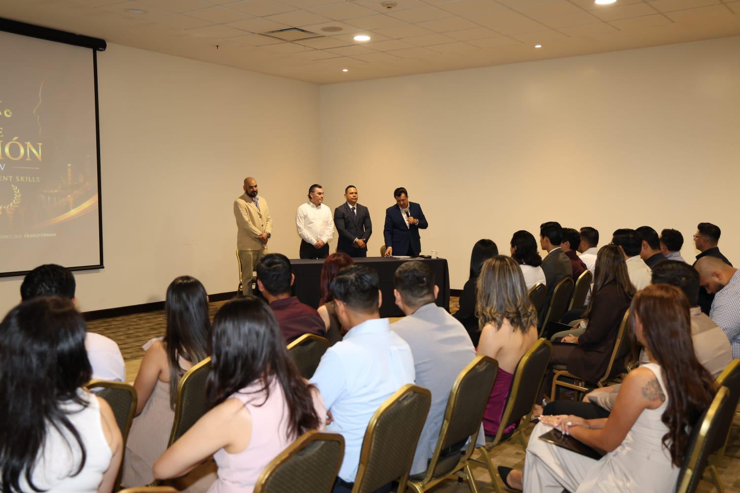$!Canacintra gradúa a 25 líderes para enfrentar la transformación industrial