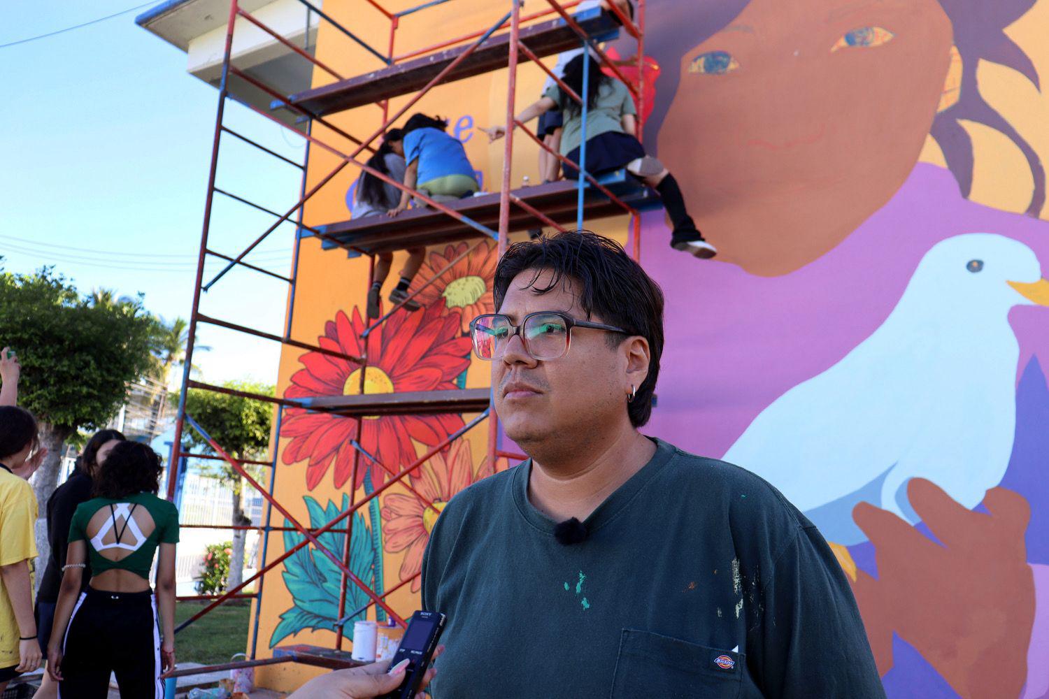 $!Renueva mural la preparatoria Emiliano Zapata de la UAS