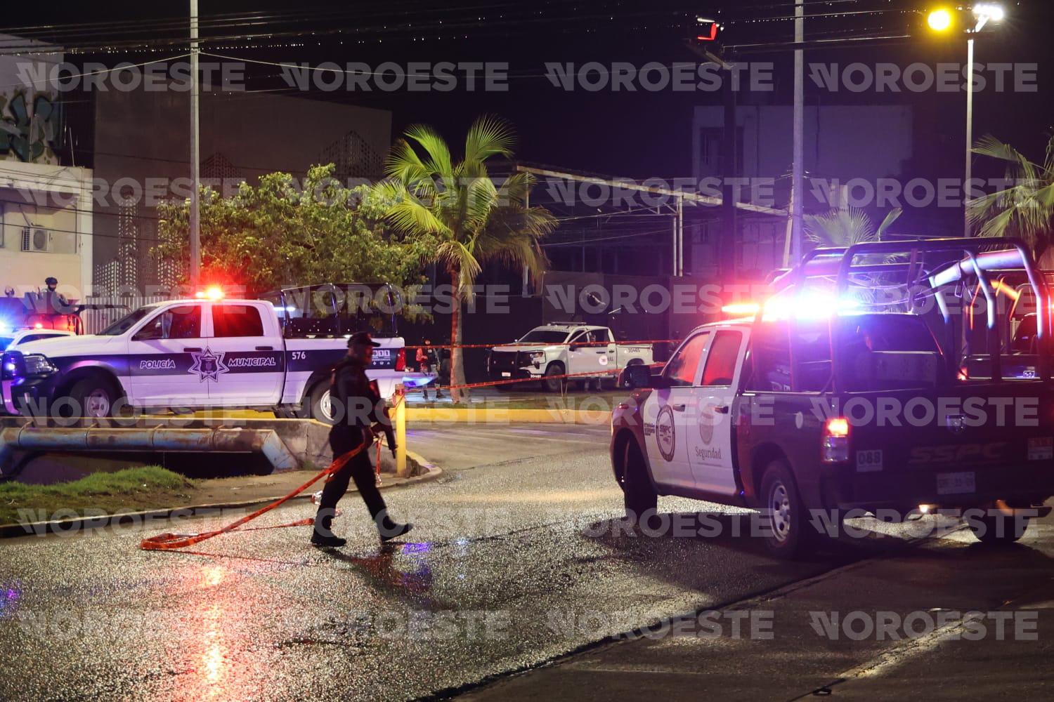 $!Ataque a balazos contra expendio de El Toreo deja un muerto y un herido en Mazatlán