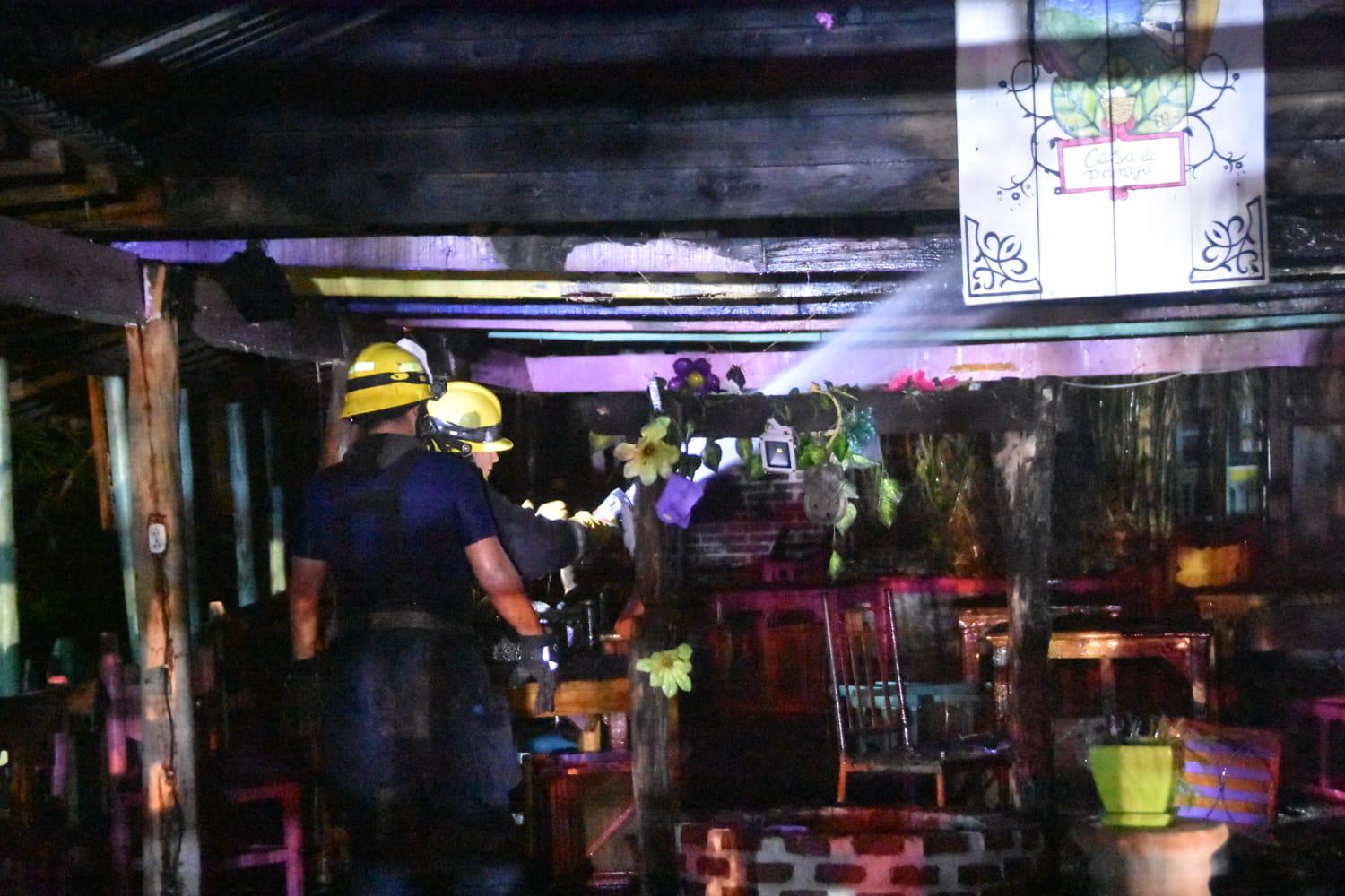 $!Reportan quema de restaurante La Chuparrosa Enamorada en Bacurimí, en Culiacán