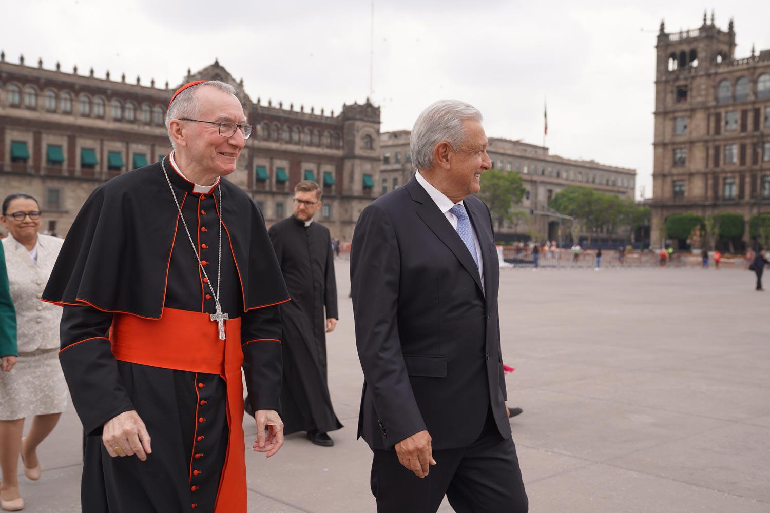 $!AMLO visita réplica de Capilla Sixtina con Secretario de Estado del Vaticano