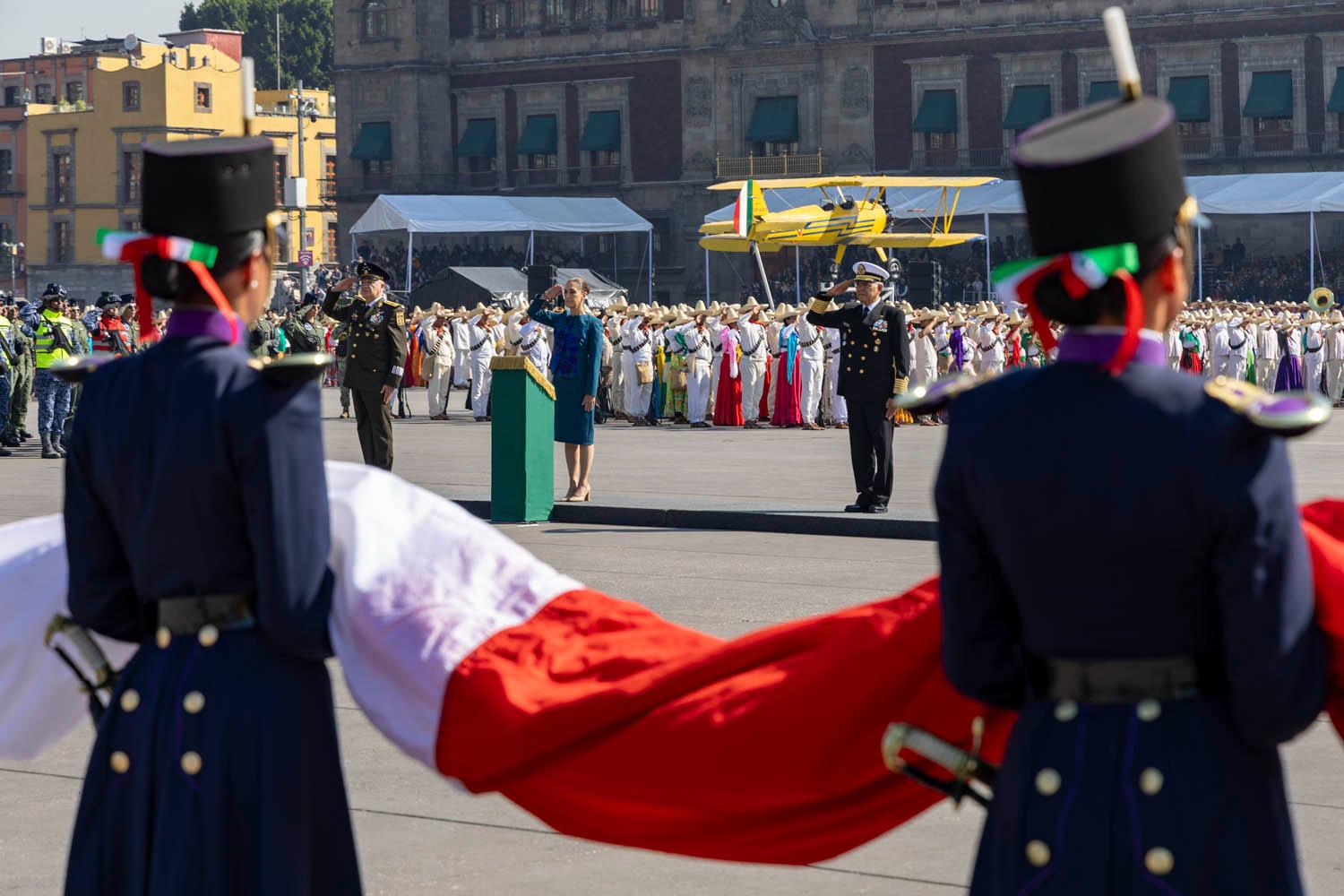 $!Sheinbaum arremete contra quienes convocan a la violencia y a intervención extranjera