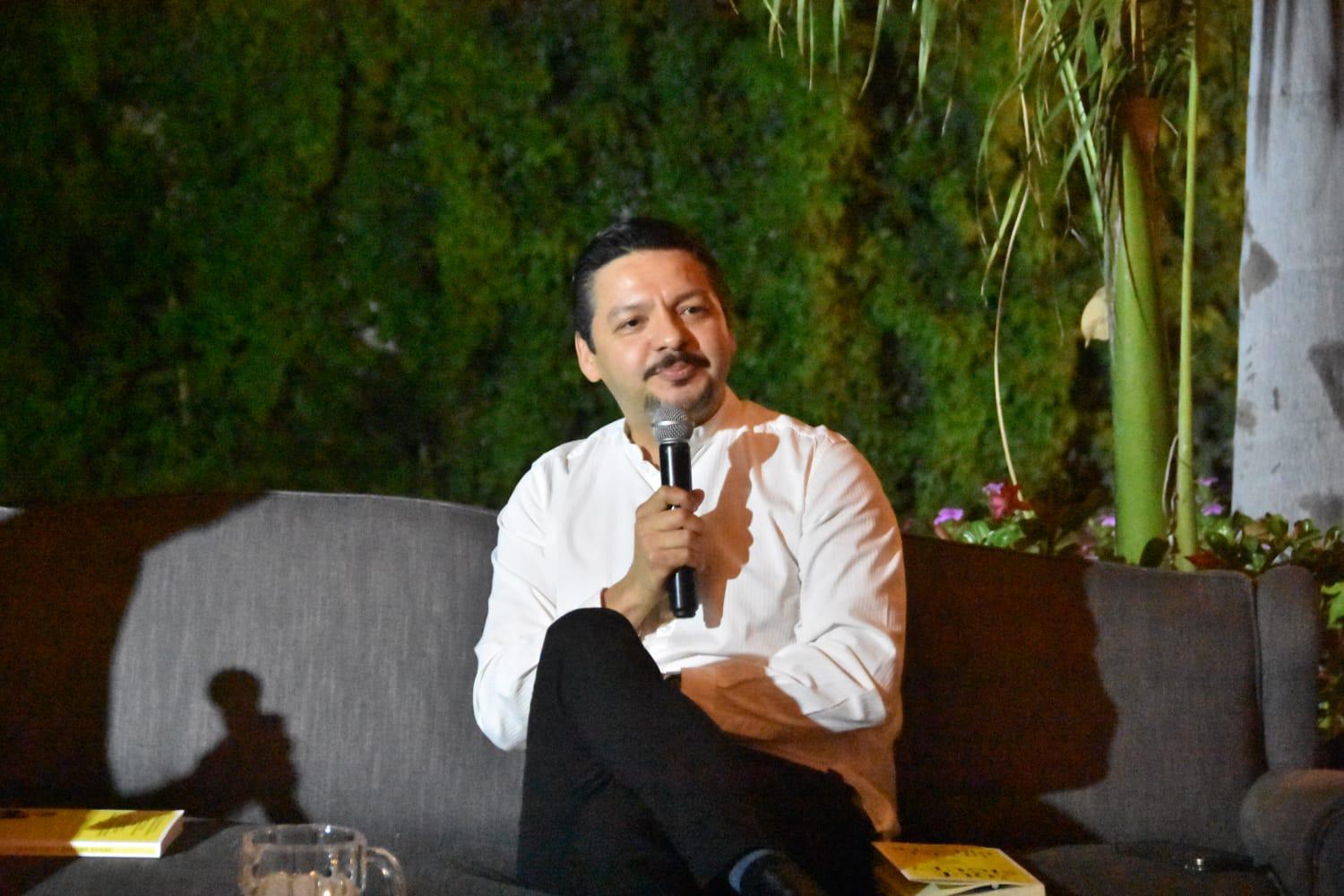 $!La democracia está muriendo, afirma la politóloga Denise Dresser