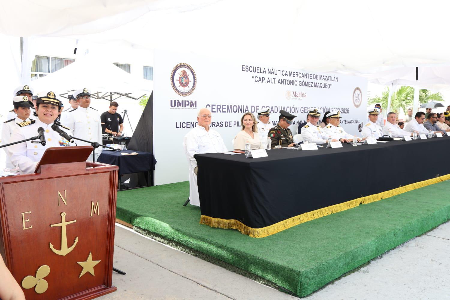 $!Egresan 85 nuevos profesionales de la Escuela Náutica de Mazatlán