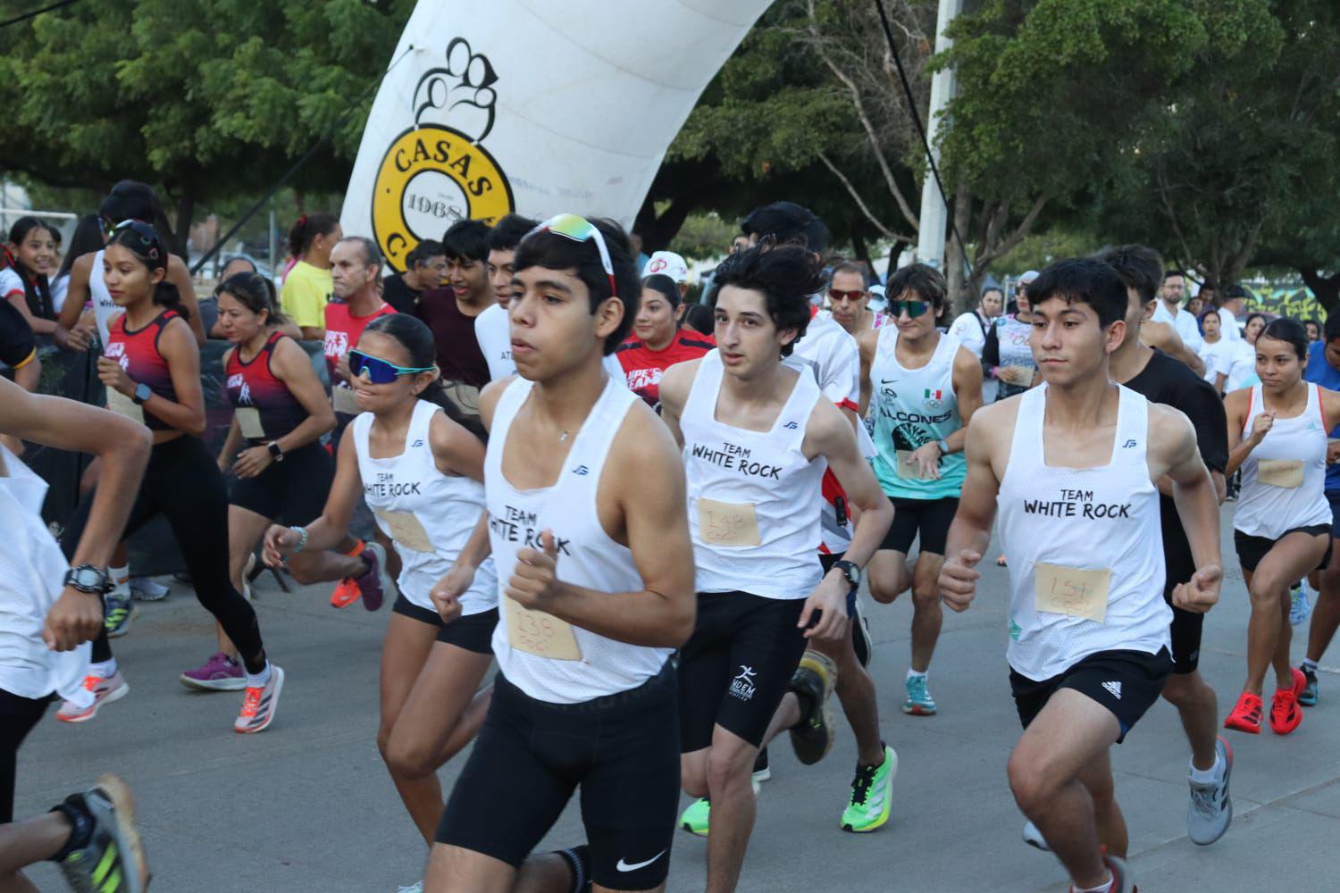 $!Yostin Rendón y Fernanda Ramírez imponen categoría en pedestre en Santa Teresa