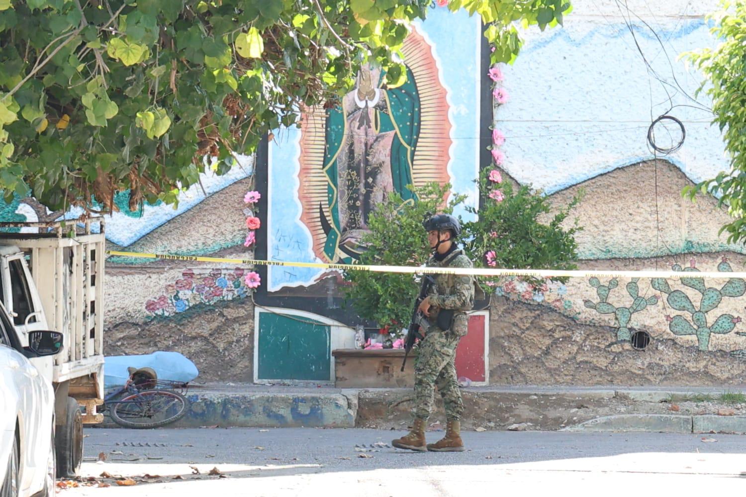 $!Junto a un altar a la Virgen de Guadalupe, asesinan a balazos a un hombre en la colonia Tierra y Libertad de Mazatlán