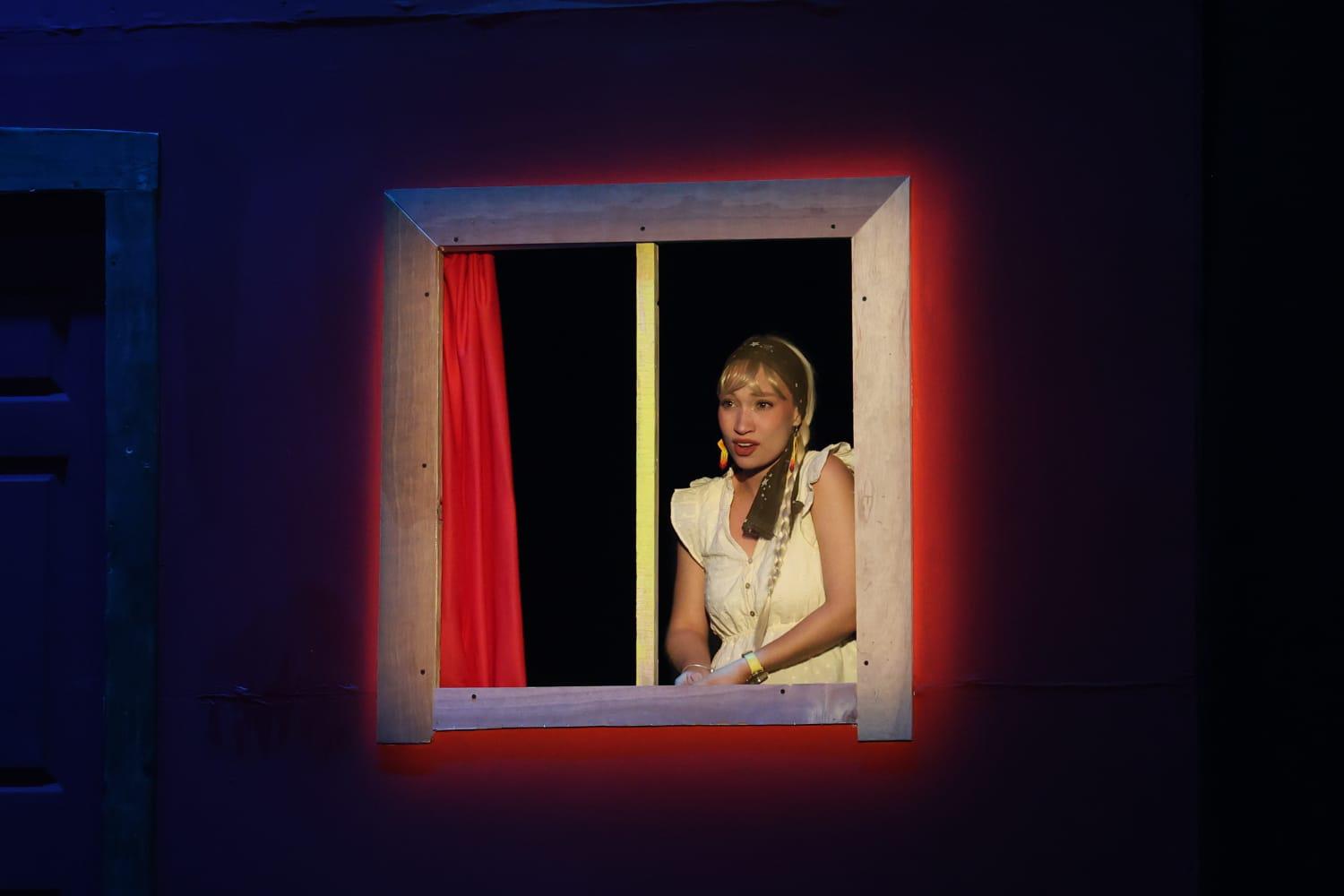 $!Cada personaje comparte, desde la ventana de su hogar, los recuerdos, ausencias y experiencias que marcaron la relación con su padre, ofreciendo distintas miradas sobre una misma realidad.