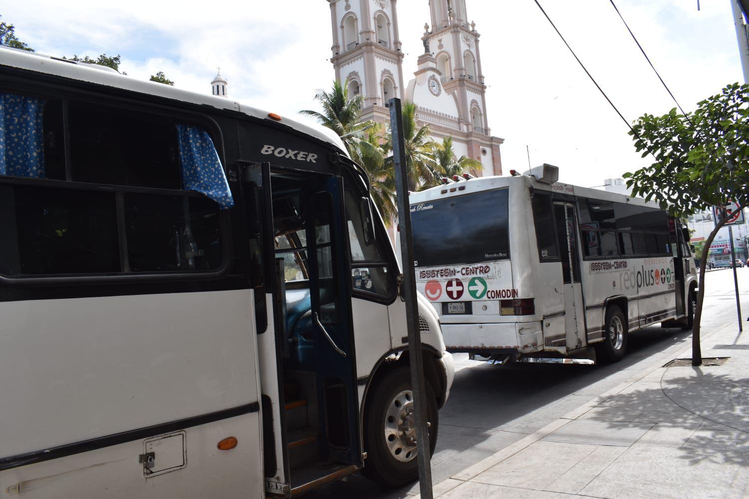 $!Estudiantes denuncian que no hay citas para obtener la tarjeta de descuento en el transporte público