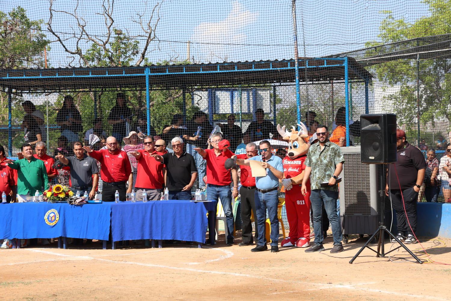 $!Peloteritos de todo México se reúnen en Mazatlán en Nacional de Ligas Escuelita
