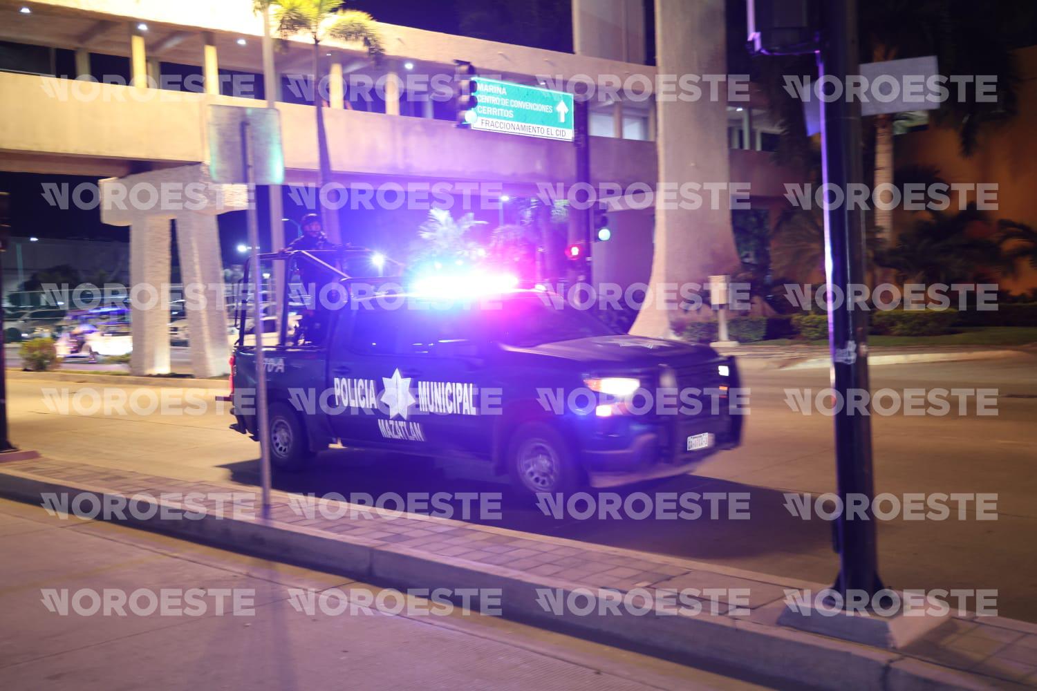 $!Se registra movilización policiaca al interior de fraccionamiento privado en Mazatlán