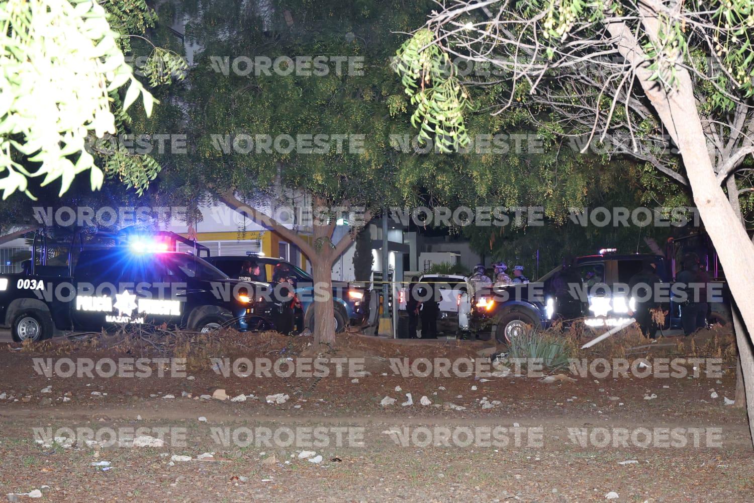 $!Registra Mazatlán noche de viernes violenta con tres hechos casi simultáneos: hay un muerto
