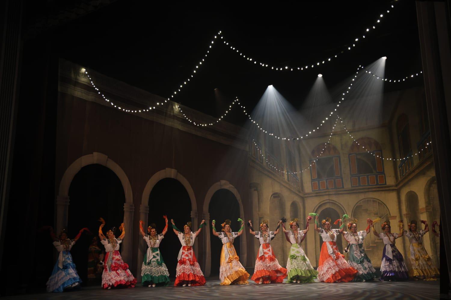 $!El programa ofreció un recorrido por diversas regiones del país a través de la danza.