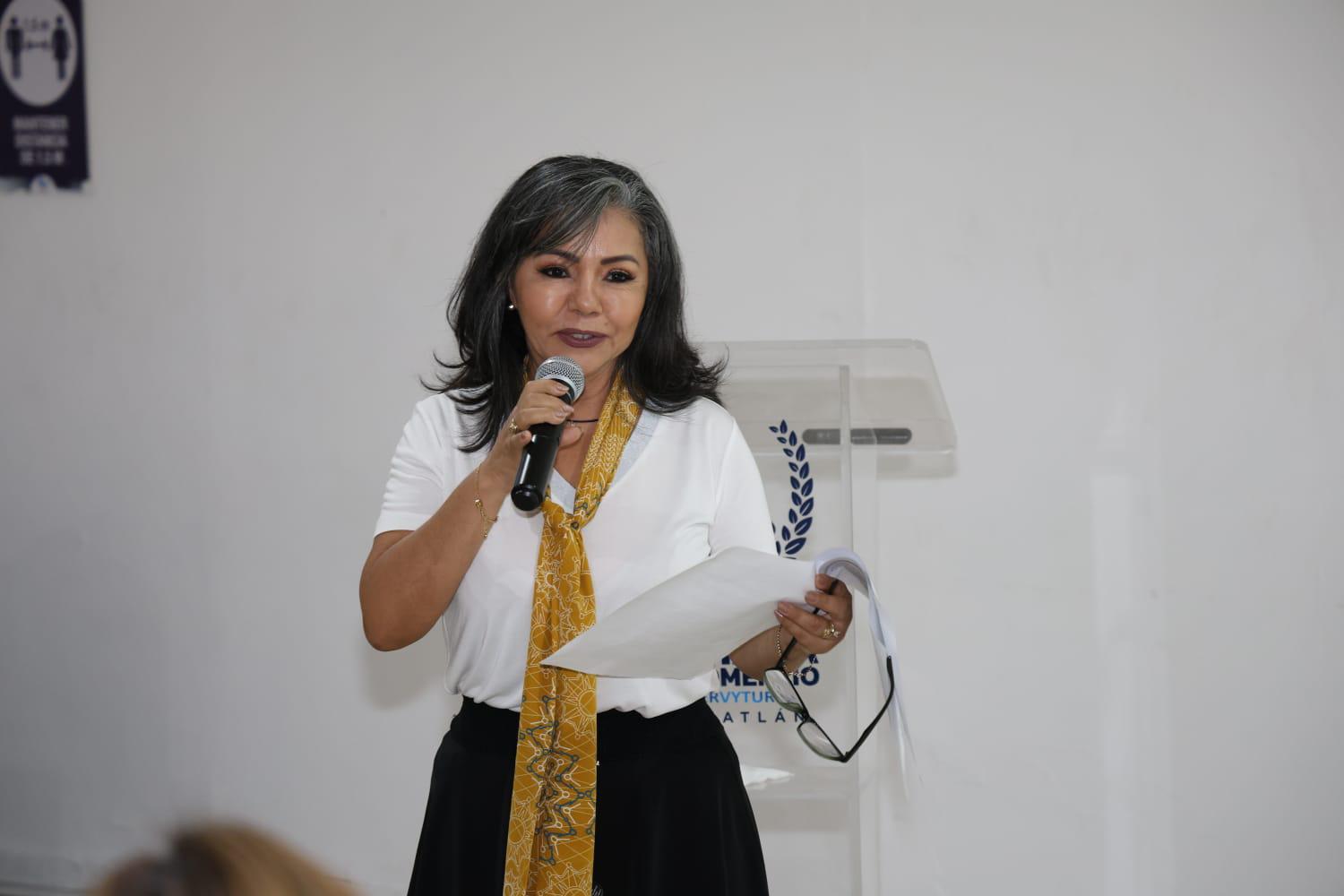 $!Lupita Salazar fue la maestra de ceremonias.