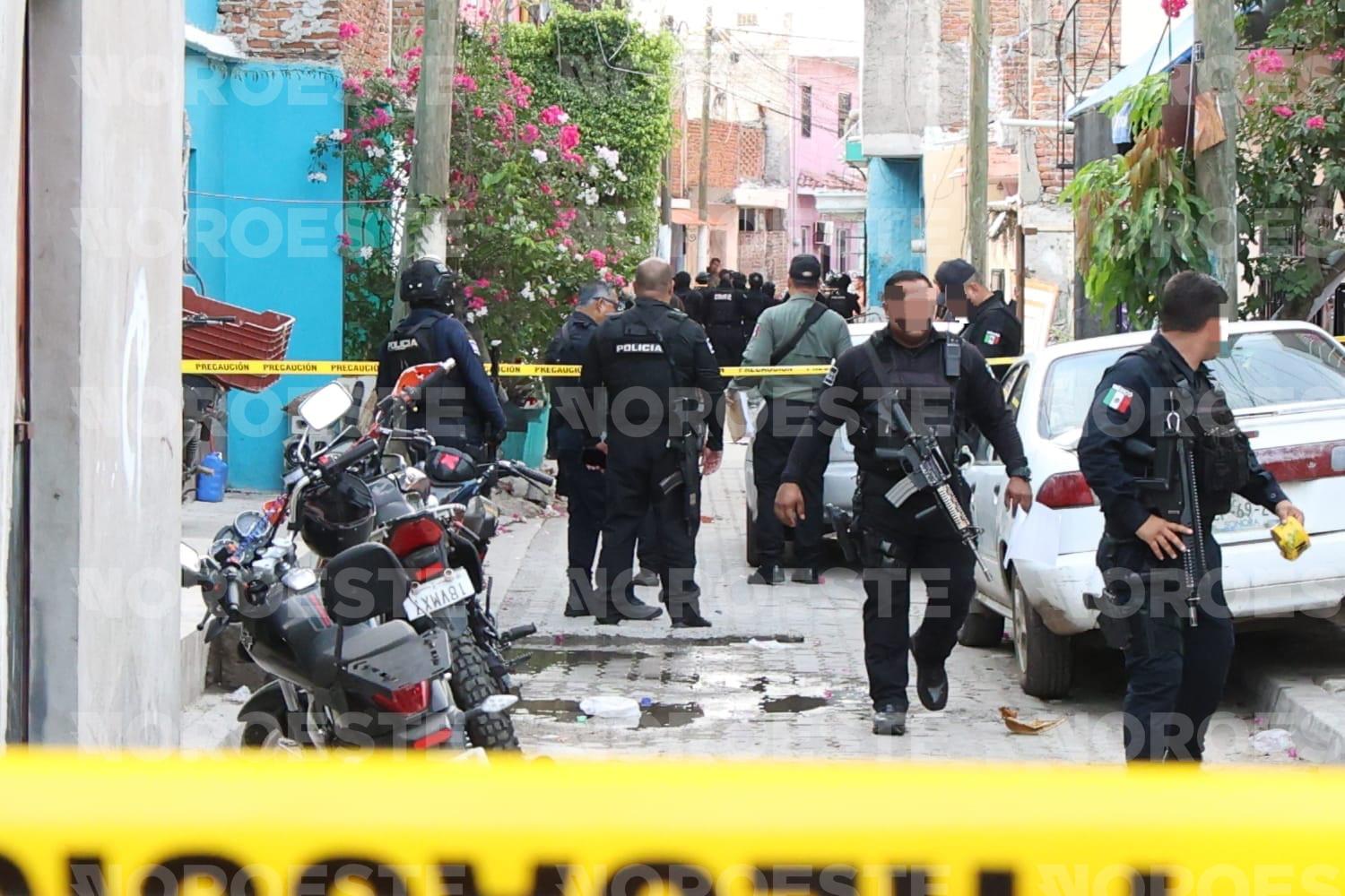 $!Motociclistas disparan y asesinan a quemarropa a una mujer en la colonia Gabriel Leyva, en Mazatlán