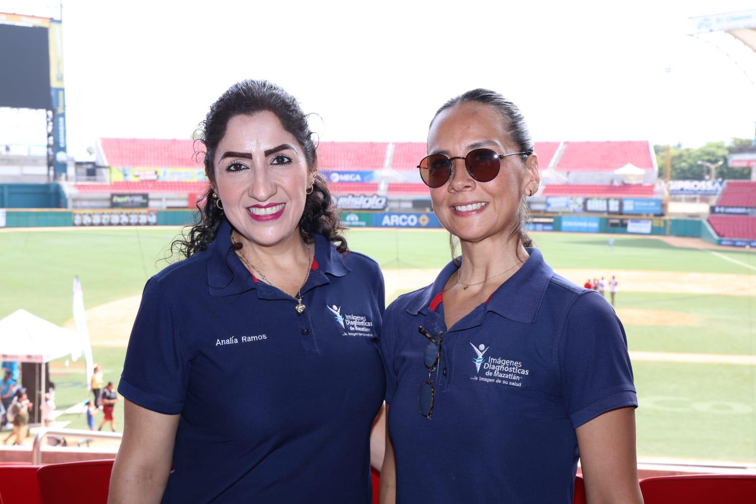 $!Luliana Morales y Martha González.