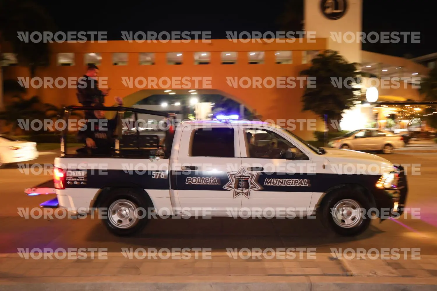 $!Se registra movilización policiaca al interior de fraccionamiento privado en Mazatlán