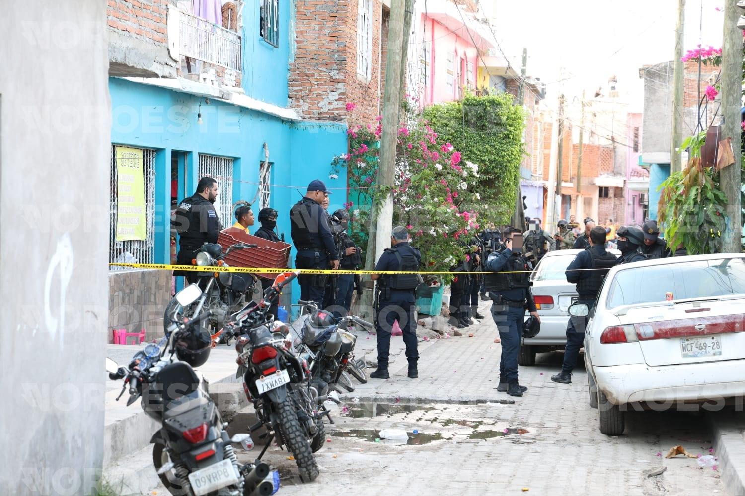 $!Motociclistas disparan y asesinan a quemarropa a una mujer en la colonia Gabriel Leyva, en Mazatlán