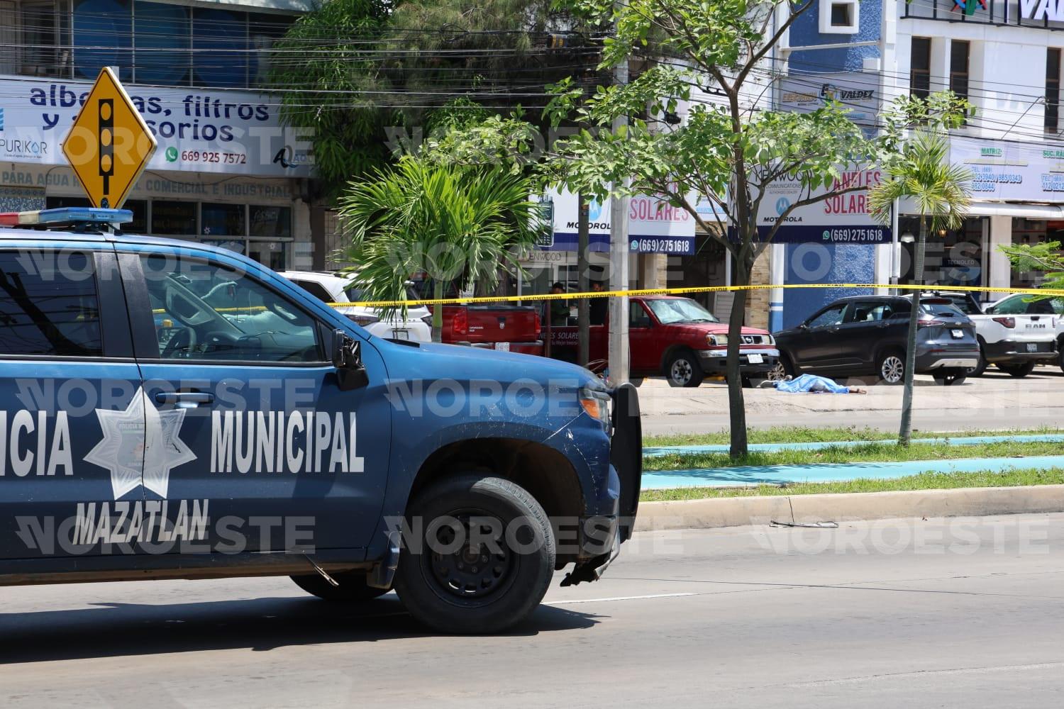 $!Otro ataque armado en Mazatlán cerca de la Zona Dorada; hay un muerto