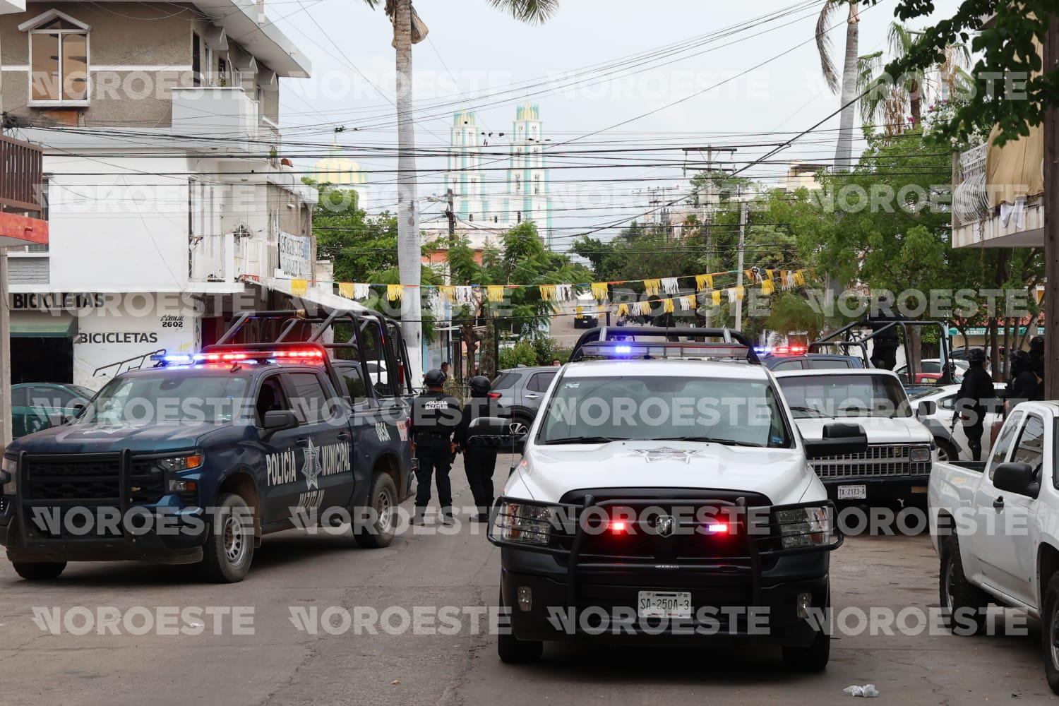 $!Asesinan a balazos a un hombre en el Centro de Mazatlán