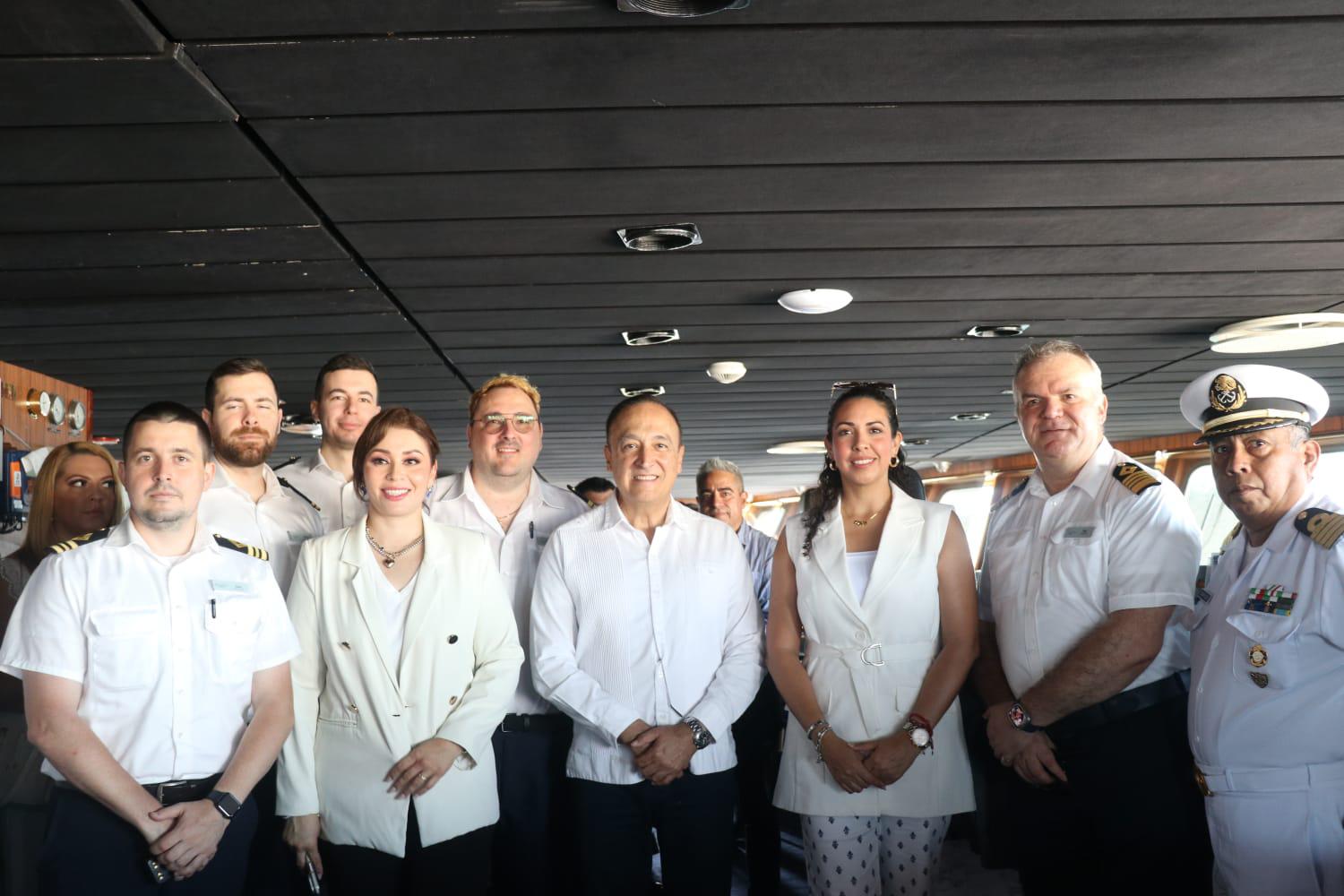 $!Por primera vez llega a Topolobampo el crucero Odyssey