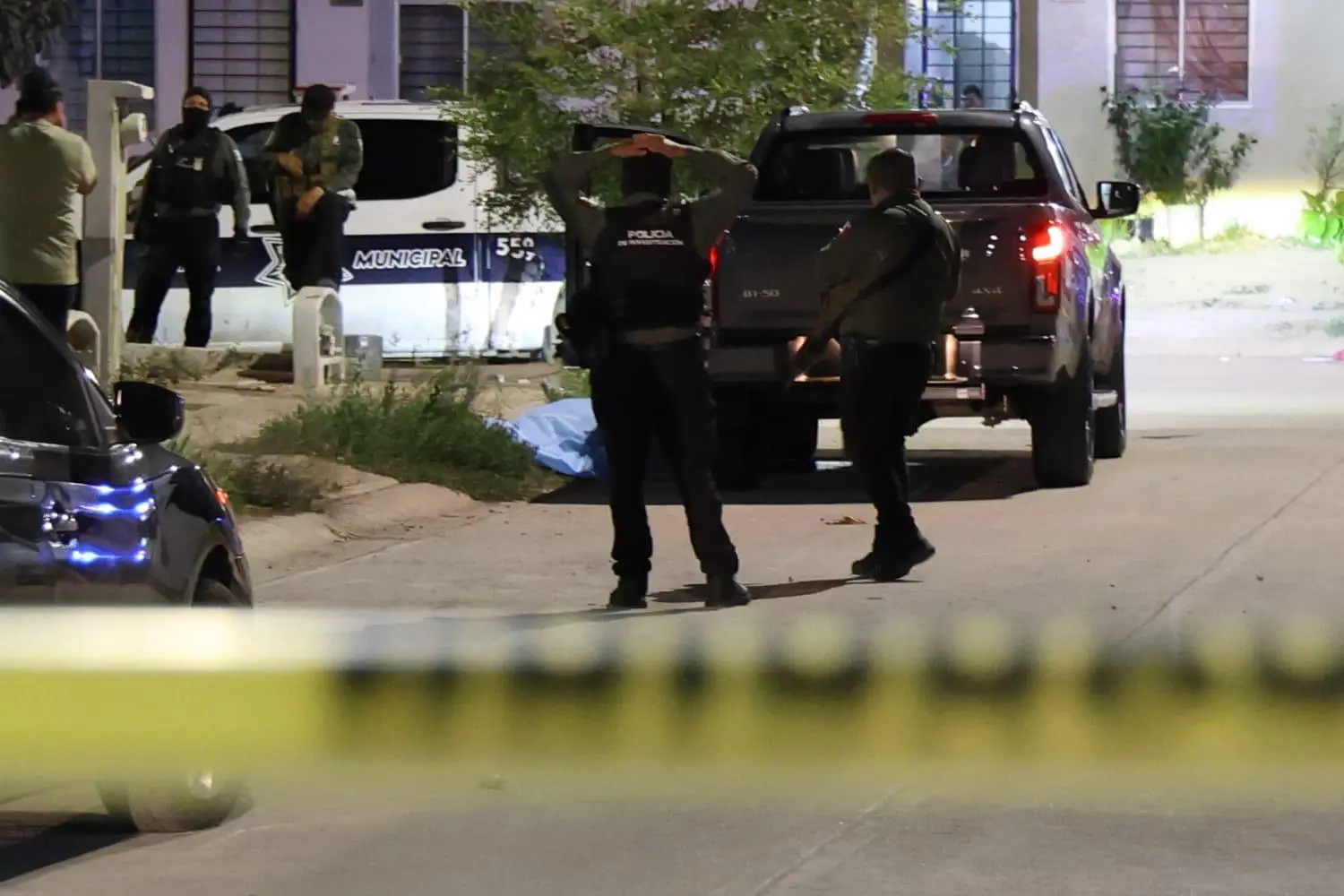 $!Asesinan con disparos de carro a carro a policía de Investigación en Mazatlán