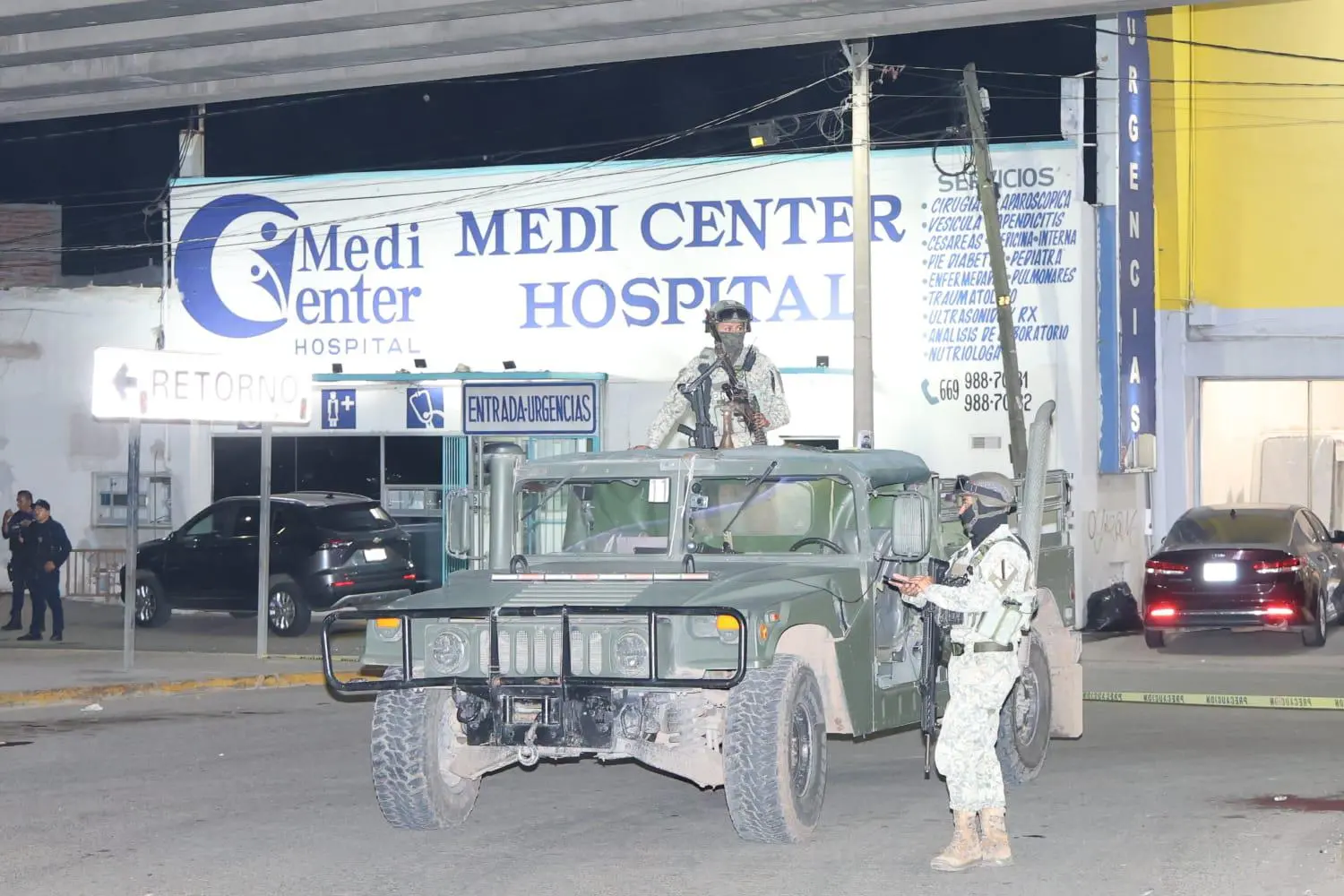 $!Atacan a balazos clínica en Mazatlán; dos mujeres resultan heridas y una muere en hospital