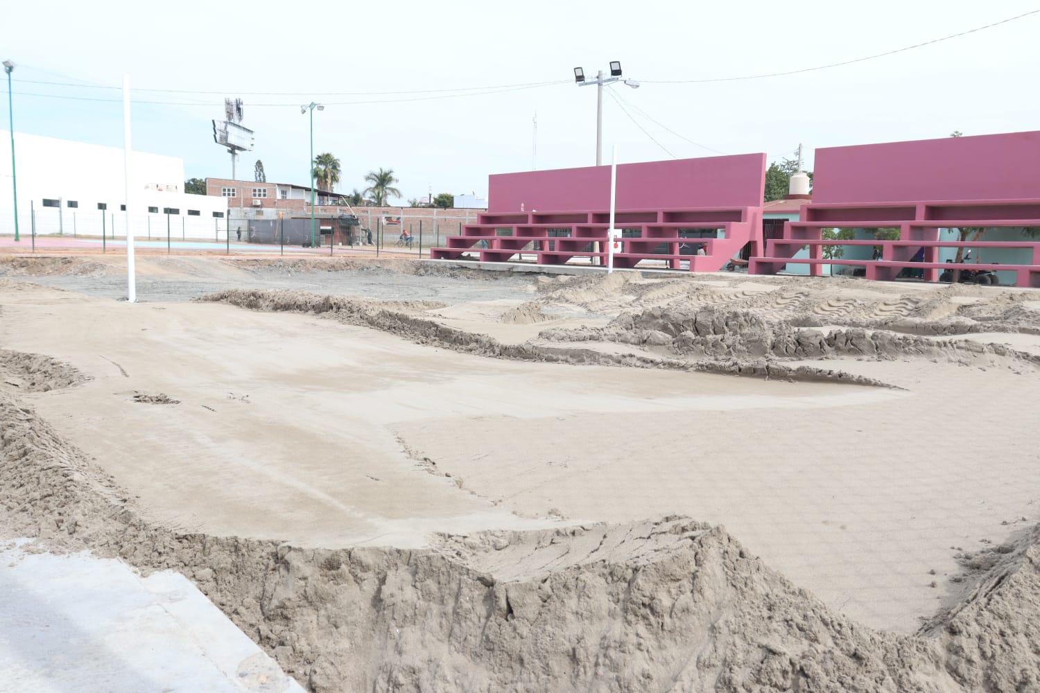 $!¡Llega la arena a canchas de voleibol de la Sahop!