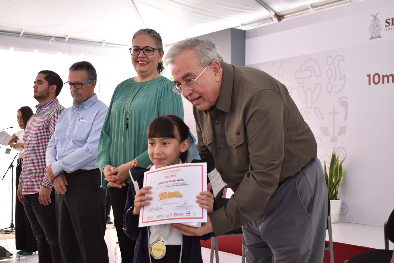 $!Reconocen a 48 ganadores de la Olimpiada Estatal de Matemáticas