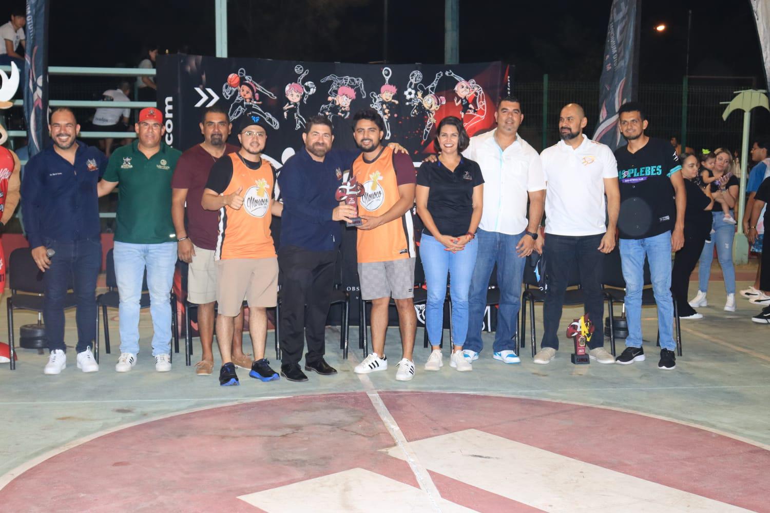 $!Con fiesta inauguran Torneo Wolves en Casa Hogar